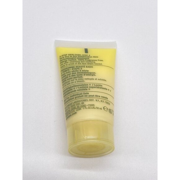 Clinique Dramatically Different Moisturizing Lotion+™ 1 fl oz - Picture 3 of 3